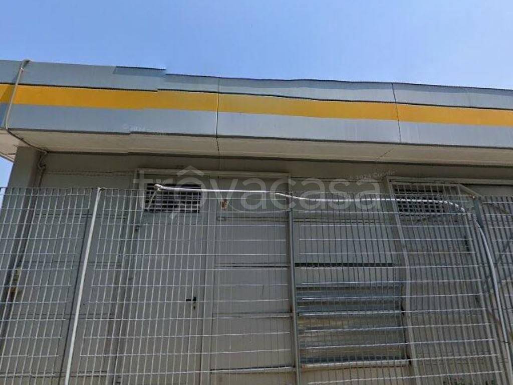 negozio in vendita a Giugliano in Campania