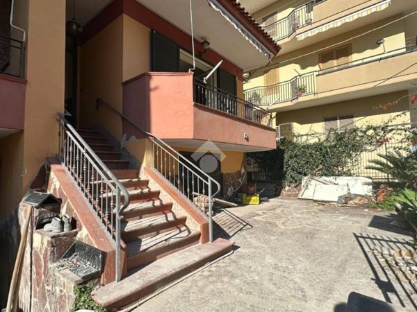 casa indipendente in vendita a Giugliano in Campania