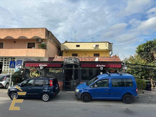 casa indipendente in vendita a Giugliano in Campania in zona Lago Patria