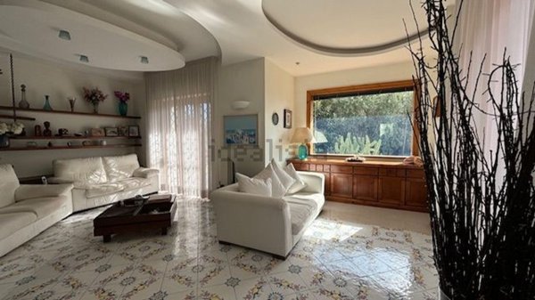 casa indipendente in vendita a Giugliano in Campania