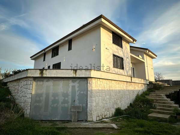 casa indipendente in vendita a Giugliano in Campania in zona Licola