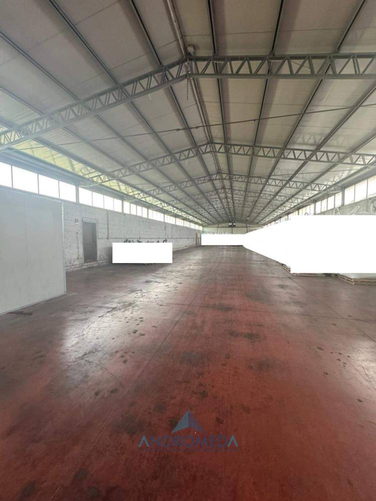 capannone in vendita a Giugliano in Campania