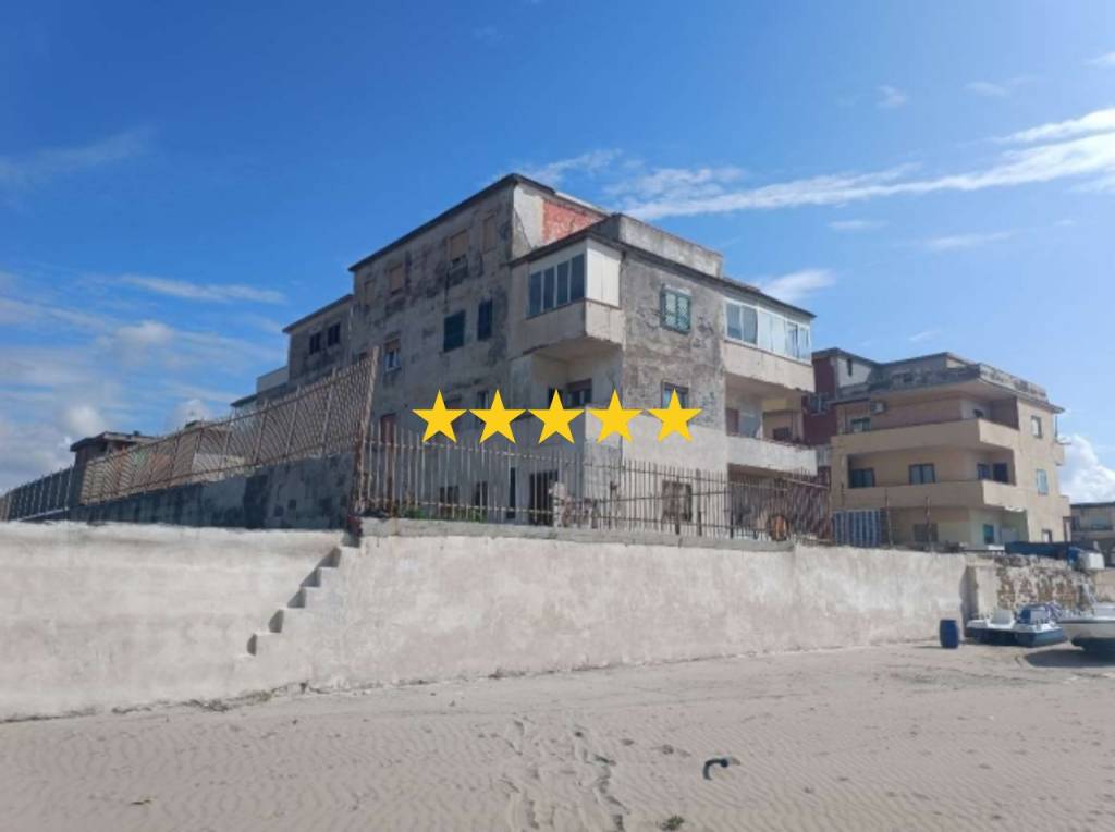 appartamento in vendita a Giugliano in Campania in zona Licola