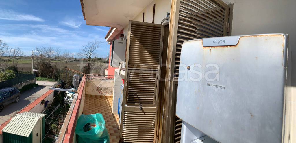 casa indipendente in vendita a Giugliano in Campania in zona Varcaturo