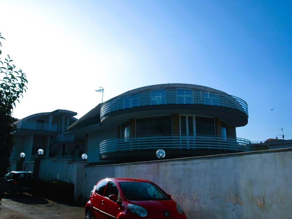 casa indipendente in vendita a Giugliano in Campania in zona Lago Patria