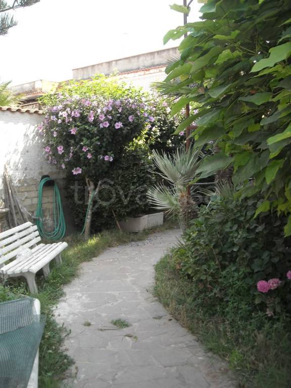 appartamento in vendita a Giugliano in Campania in zona Varcaturo