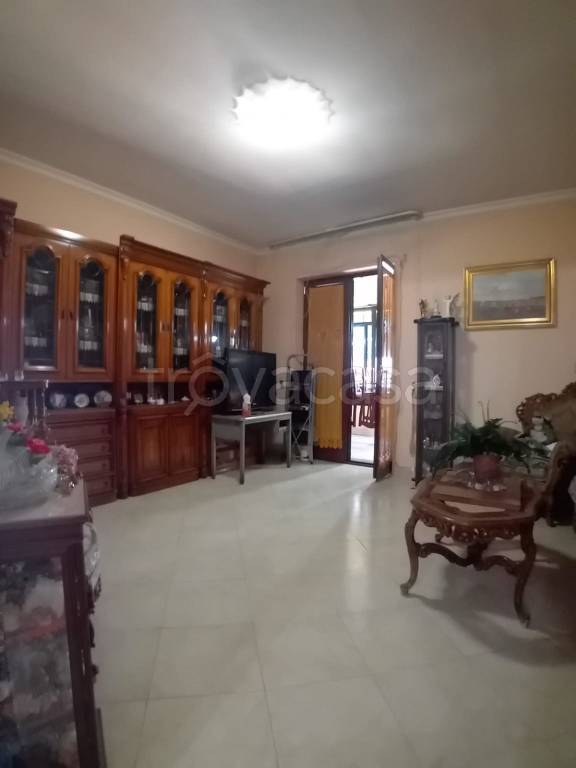 casa indipendente in vendita a Giugliano in Campania in zona Varcaturo