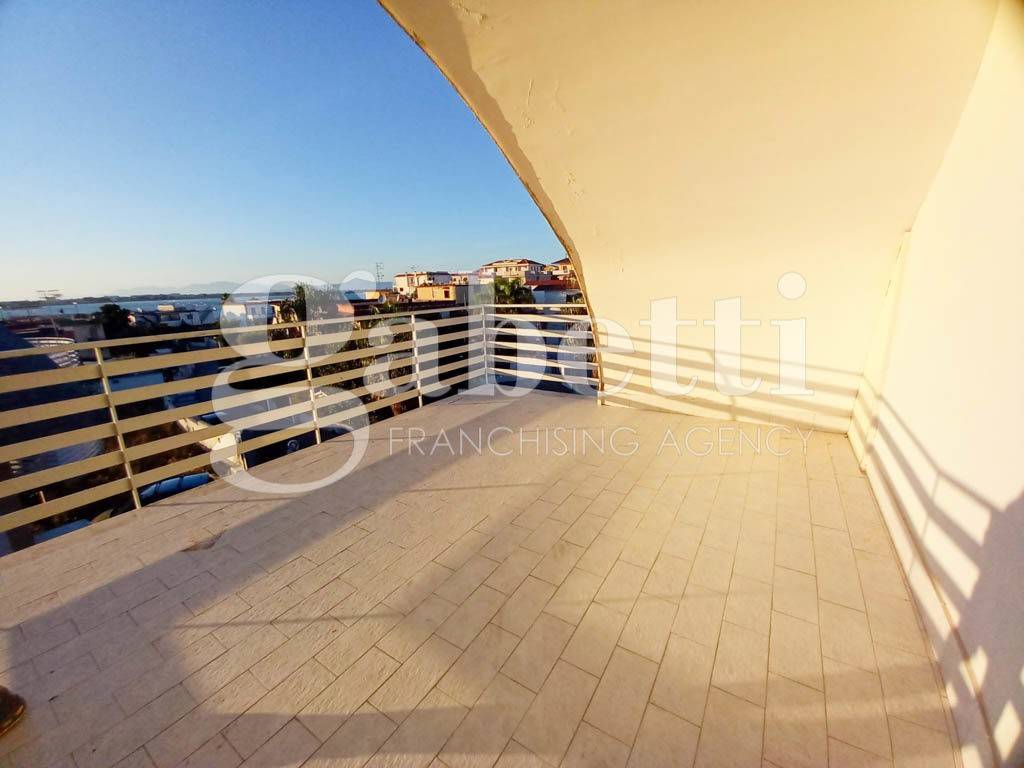 appartamento in vendita a Giugliano in Campania in zona Lago Patria