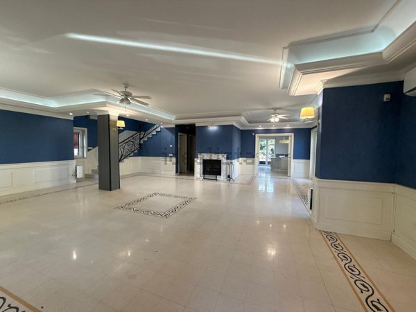 casa indipendente in vendita a Giugliano in Campania in zona Lago Patria