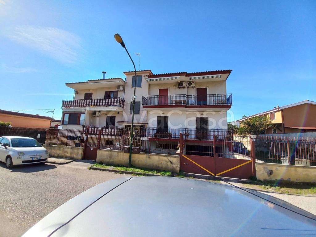 appartamento in vendita a Giugliano in Campania in zona Varcaturo