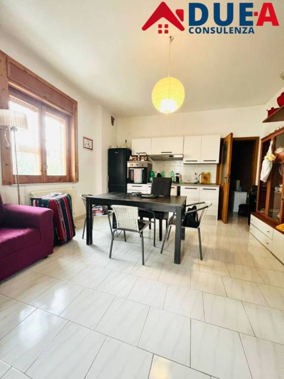 casa indipendente in vendita a Giugliano in Campania in zona Varcaturo