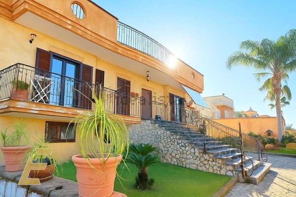 appartamento in vendita a Giugliano in Campania in zona Varcaturo