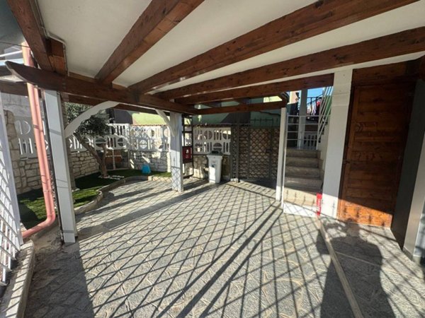 casa indipendente in vendita a Giugliano in Campania in zona Lago Patria