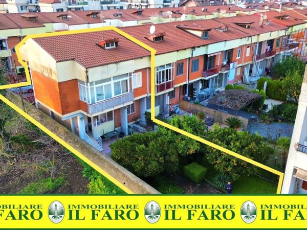 casa indipendente in vendita a Giugliano in Campania