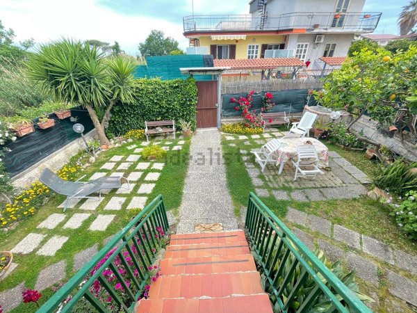 appartamento in vendita a Giugliano in Campania in zona Licola