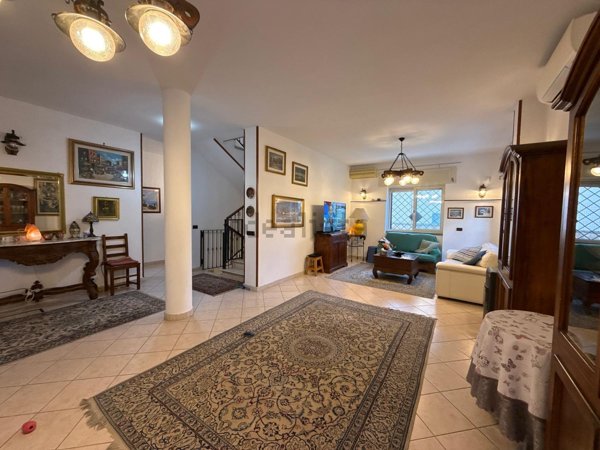 casa indipendente in vendita a Giugliano in Campania in zona Massariola / Amodio