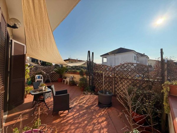 appartamento in vendita a Giugliano in Campania in zona Varcaturo