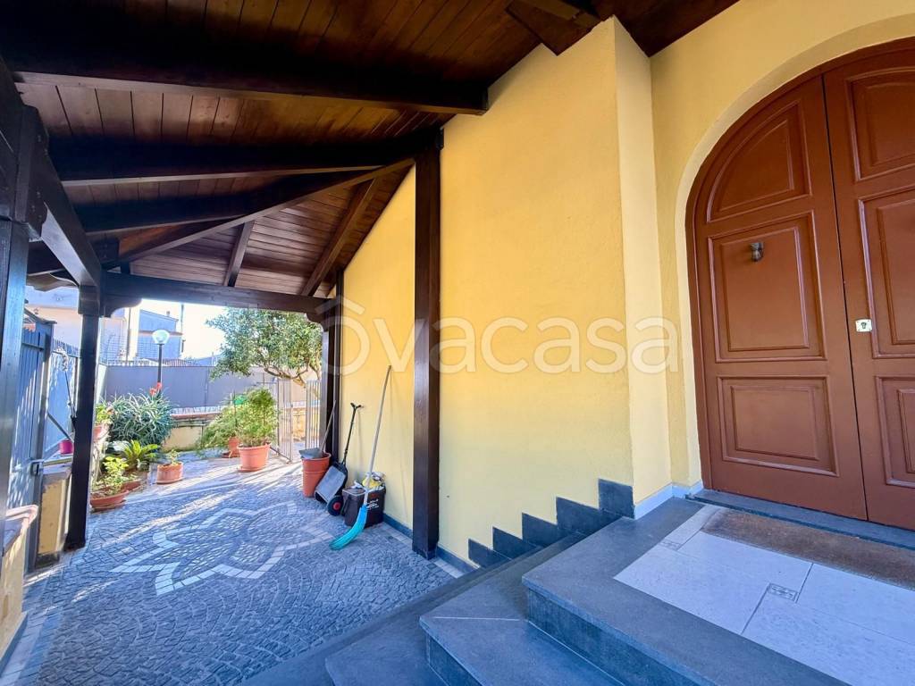 casa indipendente in vendita a Giugliano in Campania in zona Licola