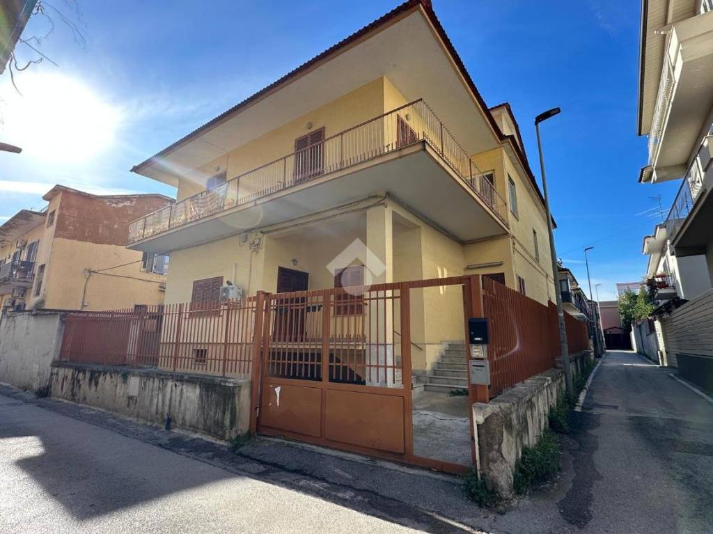 casa indipendente in vendita a Giugliano in Campania