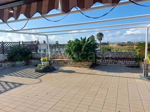 appartamento in vendita a Giugliano in Campania in zona Lago Patria