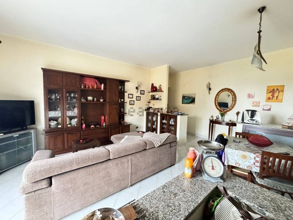 appartamento in vendita a Giugliano in Campania in zona Varcaturo