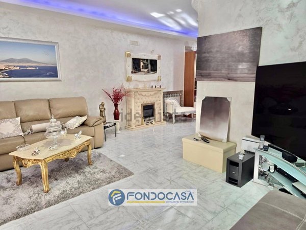 casa indipendente in vendita a Giugliano in Campania