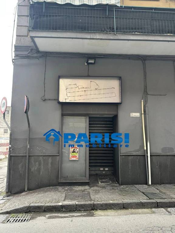 negozio in vendita a Giugliano in Campania