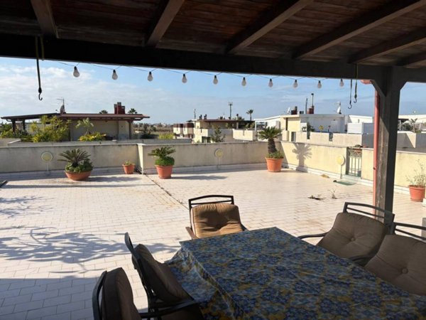 appartamento in vendita a Giugliano in Campania in zona Lago Patria