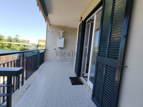 casa indipendente in vendita a Giugliano in Campania in zona Varcaturo