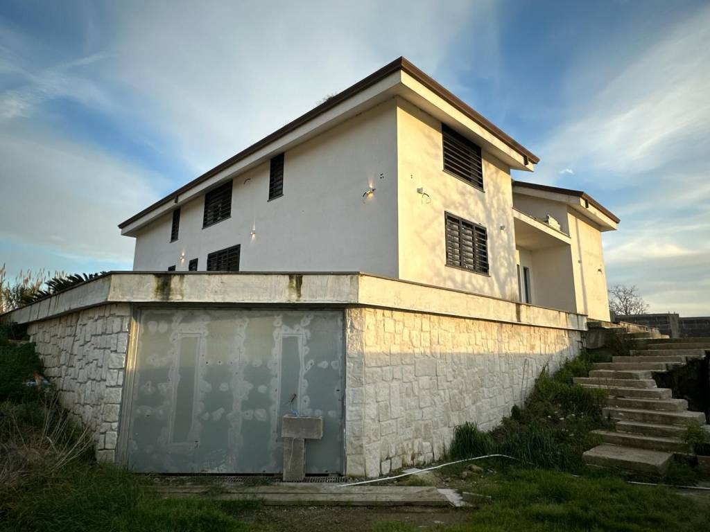 casa indipendente in vendita a Giugliano in Campania in zona Licola