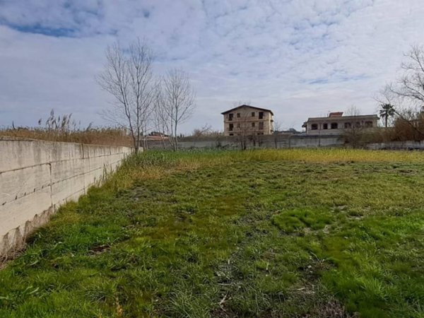 terreno agricolo in vendita a Giugliano in Campania in zona Varcaturo