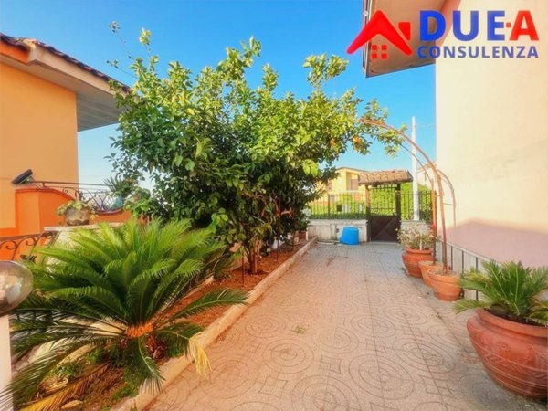 casa indipendente in vendita a Giugliano in Campania in zona Ponte Riccio