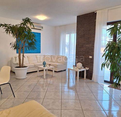 appartamento in vendita a Giugliano in Campania in zona Lago Patria