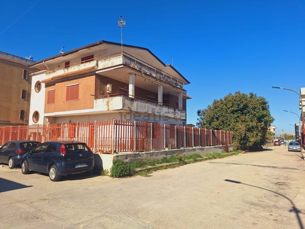 appartamento in vendita a Giugliano in Campania in zona Varcaturo