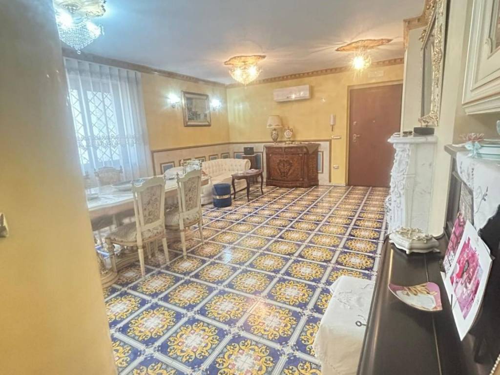 appartamento in vendita a Giugliano in Campania