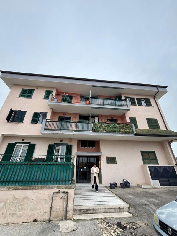 appartamento in vendita a Giugliano in Campania in zona Varcaturo