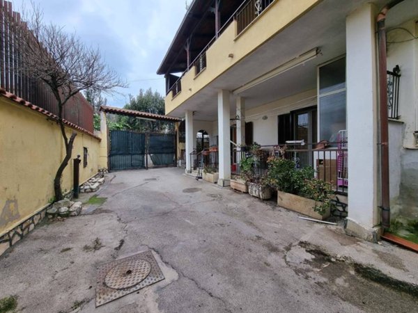 appartamento in vendita a Giugliano in Campania in zona Licola