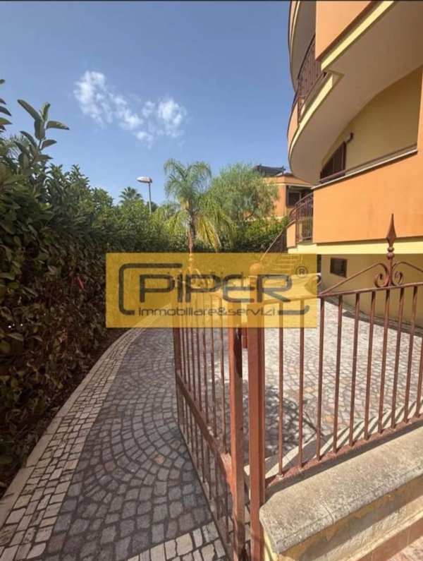 appartamento in vendita a Giugliano in Campania in zona Varcaturo