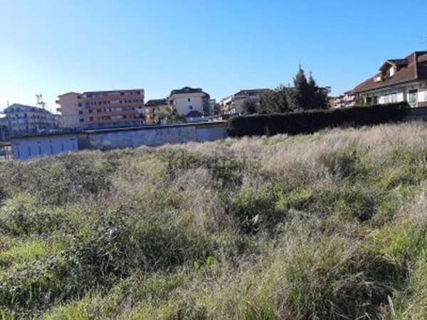 terreno edificabile in vendita a Giugliano in Campania