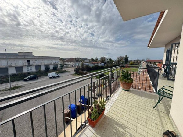 appartamento in vendita a Giugliano in Campania in zona Licola