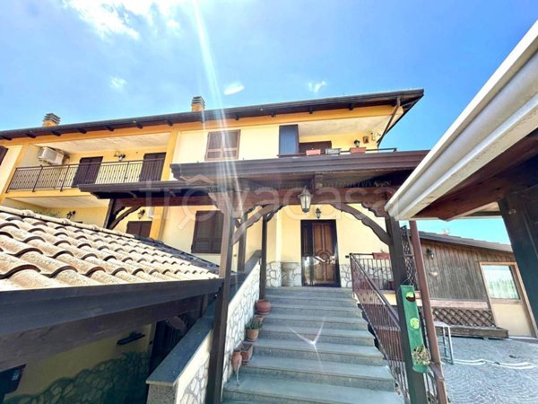 casa indipendente in vendita a Giugliano in Campania in zona Licola