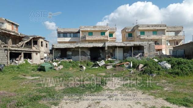 terreno edificabile in vendita a Giugliano in Campania in zona Licola