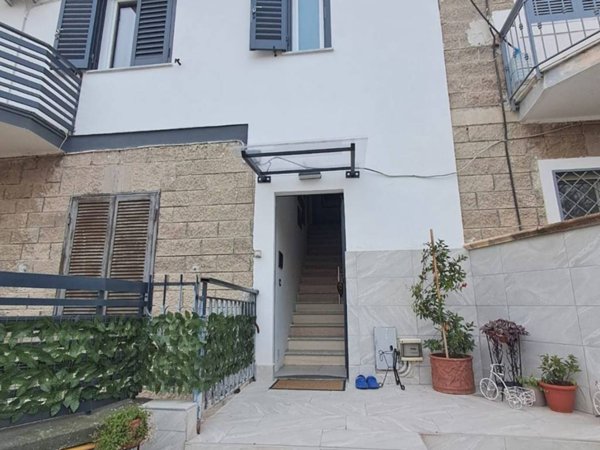 appartamento in vendita a Giugliano in Campania in zona Lago Patria