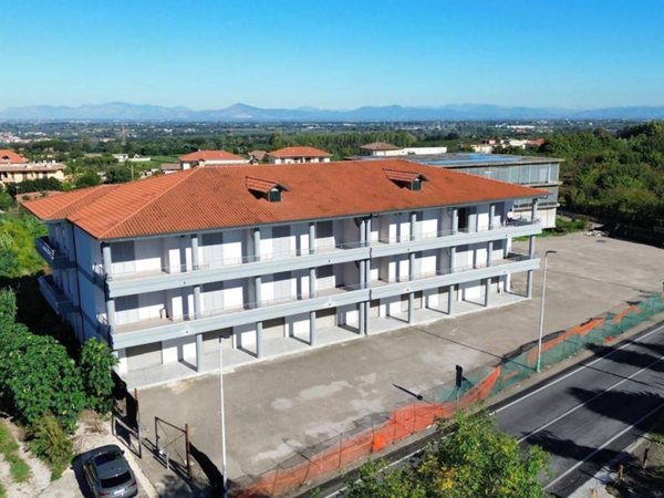appartamento in vendita a Giugliano in Campania in zona Licola