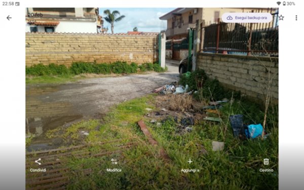 terreno agricolo in vendita a Giugliano in Campania in zona Varcaturo