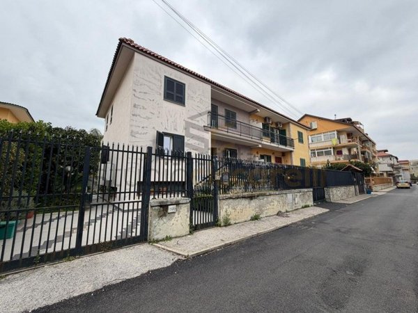 casa indipendente in vendita a Giugliano in Campania