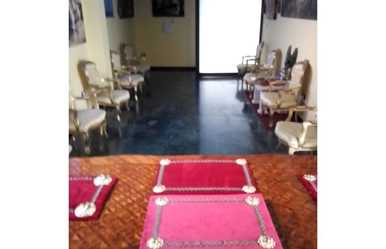 locale commerciale in vendita a Giugliano in Campania