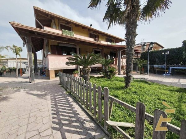 appartamento in vendita a Giugliano in Campania in zona Licola