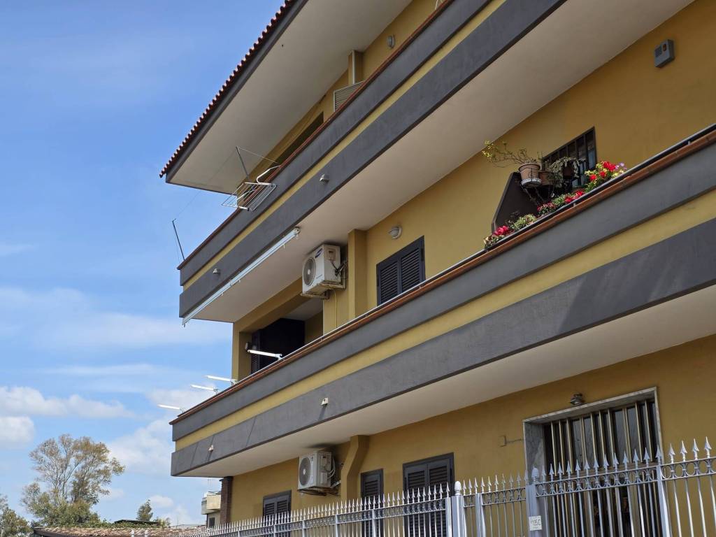 appartamento in vendita a Giugliano in Campania in zona Varcaturo