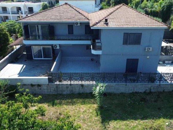 casa indipendente in vendita a Giugliano in Campania in zona Lago Patria